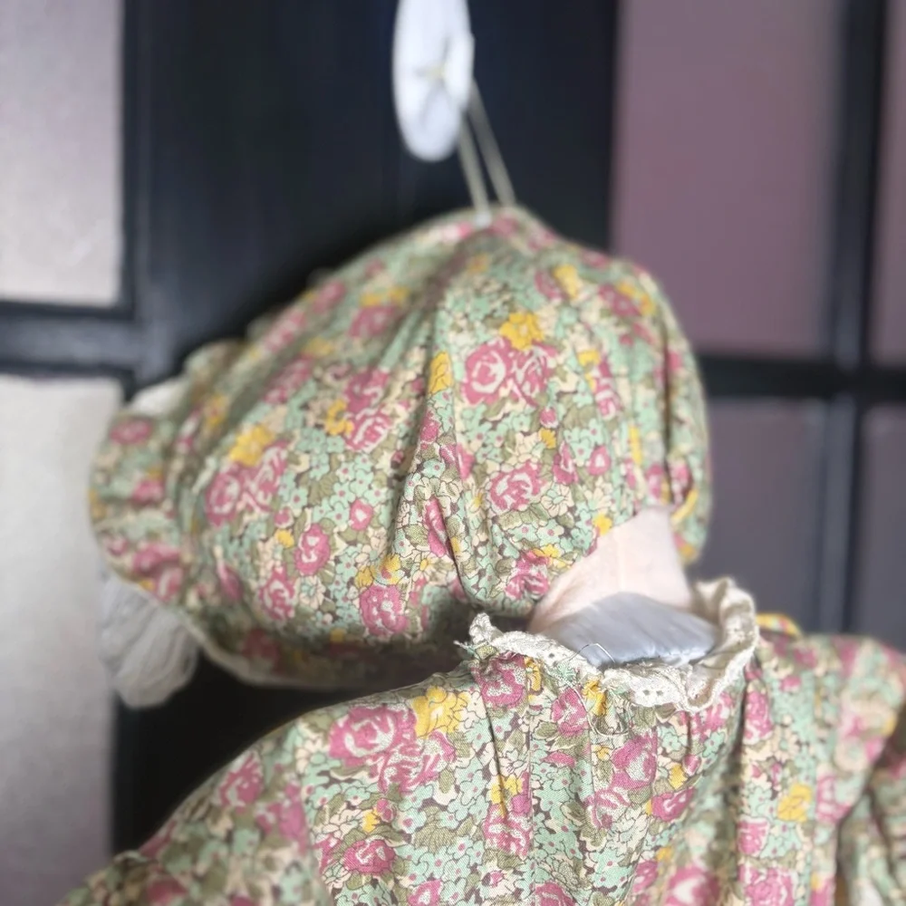 Collections Etc granny, vacuum cover